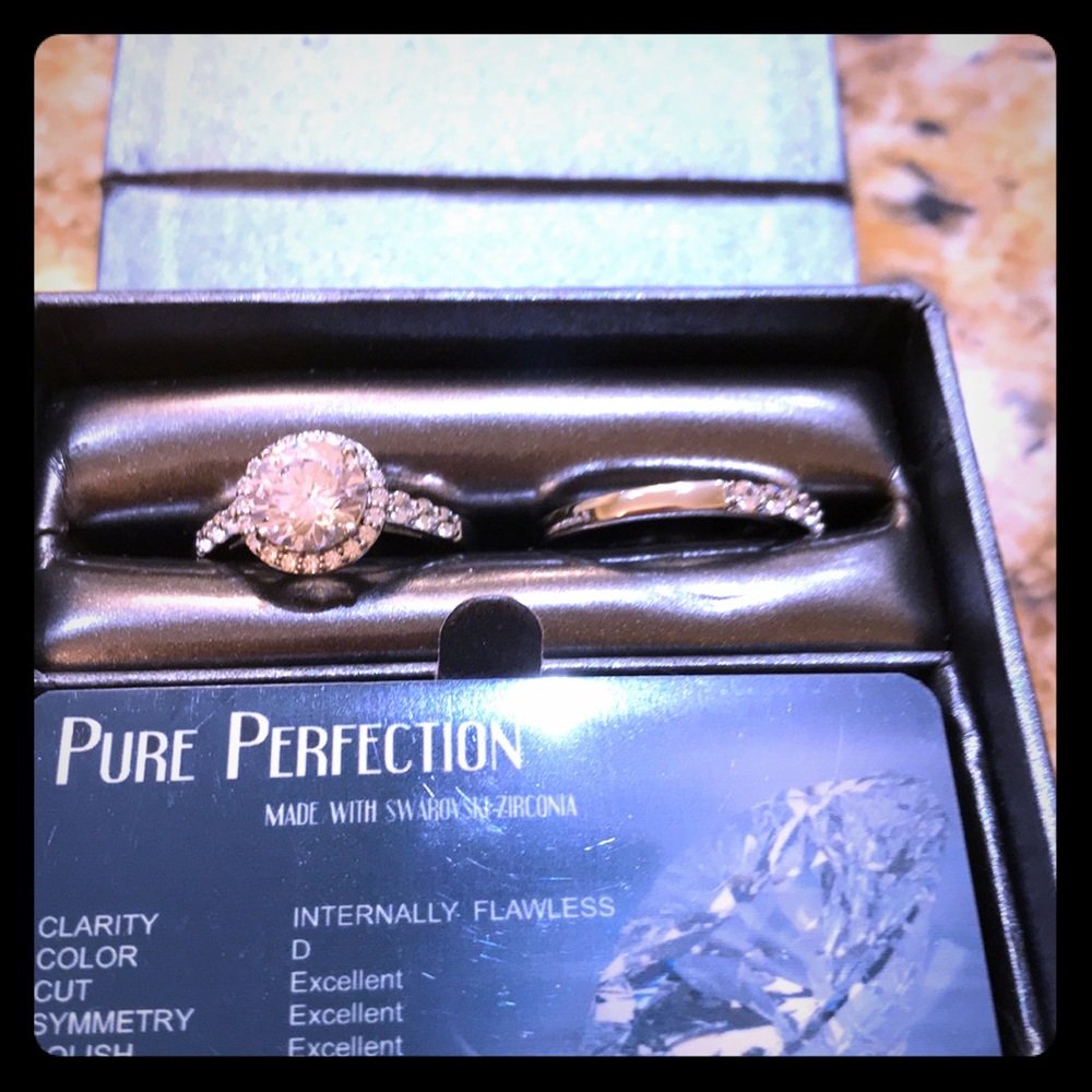 CZ wedding set holo ring with band